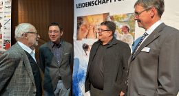 Neuer Obermeister Markus Lotz (2. vr) mit den Ehrenobermeistern Peter Mensinger, Felix Diemerling und Jürgen Jobmann